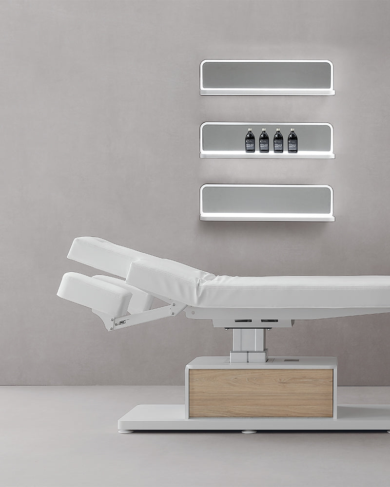 The Ben - Vit massagebrits med detaljer i ek-mönster - med motor - med justerbara armstöd